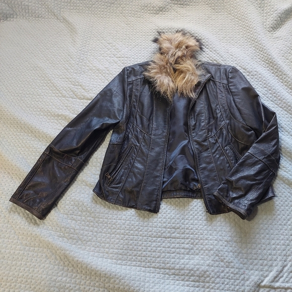 Ana Women's Black Leather Jacket with Faux Fur Collar - Picture 1 of 12